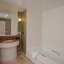 Hampton Inn & Suites Stamford - Hotels