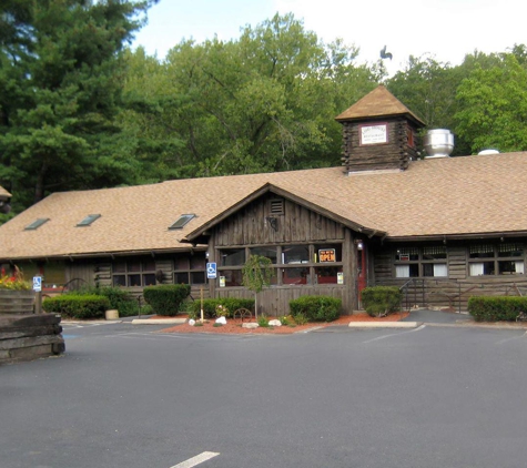 Log House Restaurant - Barkhamsted, CT