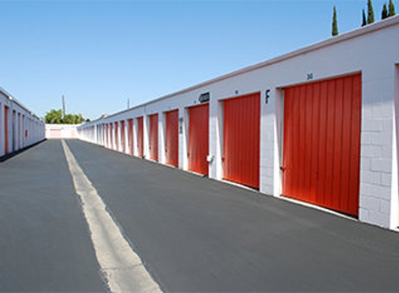 Palmyra Mini Storage - Orange, CA