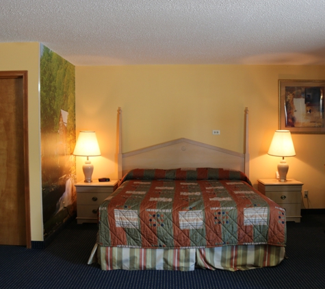 Canterbury Inn & Suites - Parsons, KS