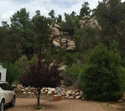 Boulders RV Park & Laundromat - Heber, AZ. Call to reserve your space now!!