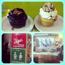 Molly's Cupcakes - Bakeries