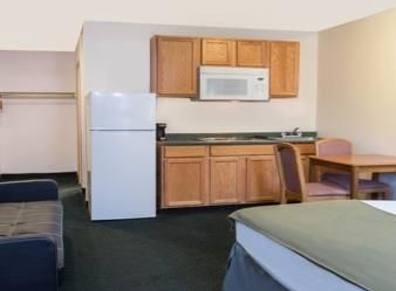 Days Inn - Kennewick, WA