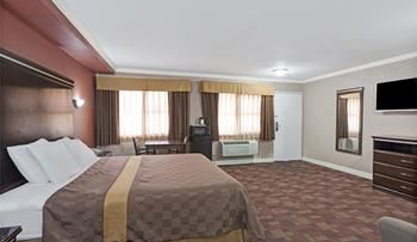 Travelodge by Wyndham Whittier - Whittier, CA