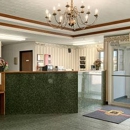 Super 8 by Wyndham Ottawa - Hotels