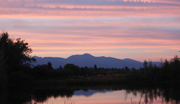 Anglers Lodge - Hamilton, MT. Sunset From Your Cabin Porch