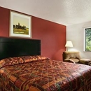 Super 8 by Wyndham New Castle - Motels