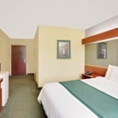 Microtel Inn & Suites by Wyndham Thomasville/High Point/Lexi - Hotels