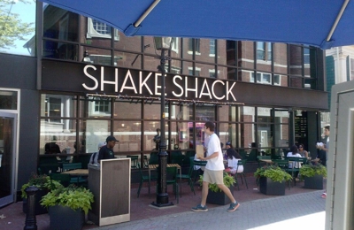 Shake Shack's Vegan Shakes and Veggie Burgers Just Launched at All 260 US  Locations