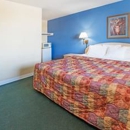 Days Inn by Wyndham Henrietta/Rochester Area - Motels