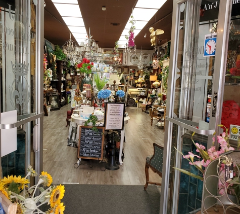 A n J Home Decor & Antiques - Bakersfield, CA