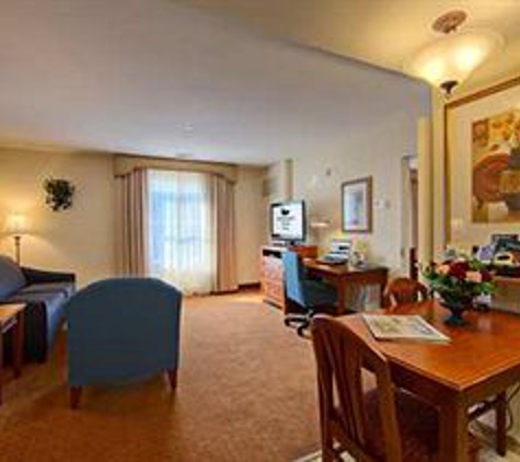 Homewood Suites by Hilton - East Rutherford, NJ