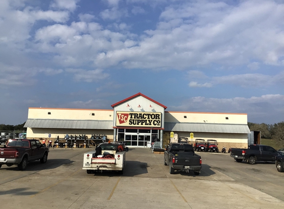 Tractor Supply Co - Cuero, TX