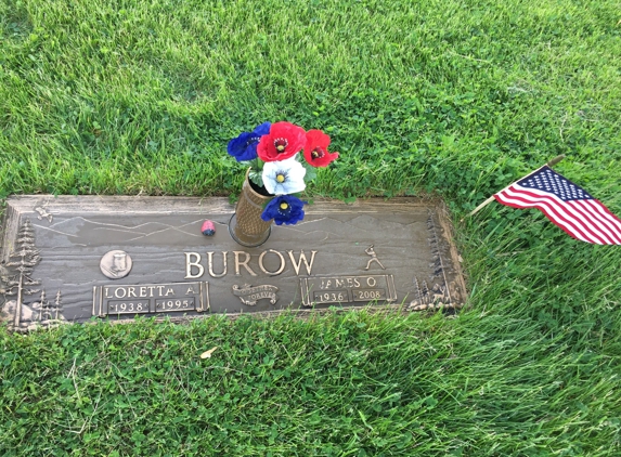 Highland Memorial Park Cemetery - New Berlin, WI