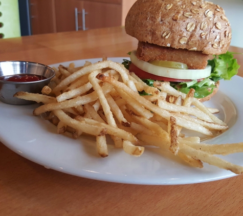 One Veg World - Pasadena, CA. Crispy Chick-un Burger