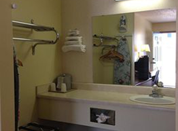 Executive Inn - Mountain Home, AR