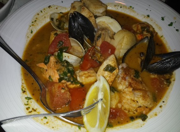 Swan River Seafood Restaurant & Raw Bar - Naples, FL