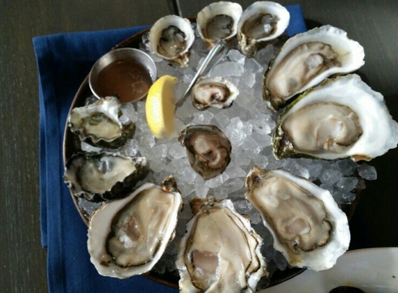 Taylor Shellfish Oyster Bar - Seattle, WA