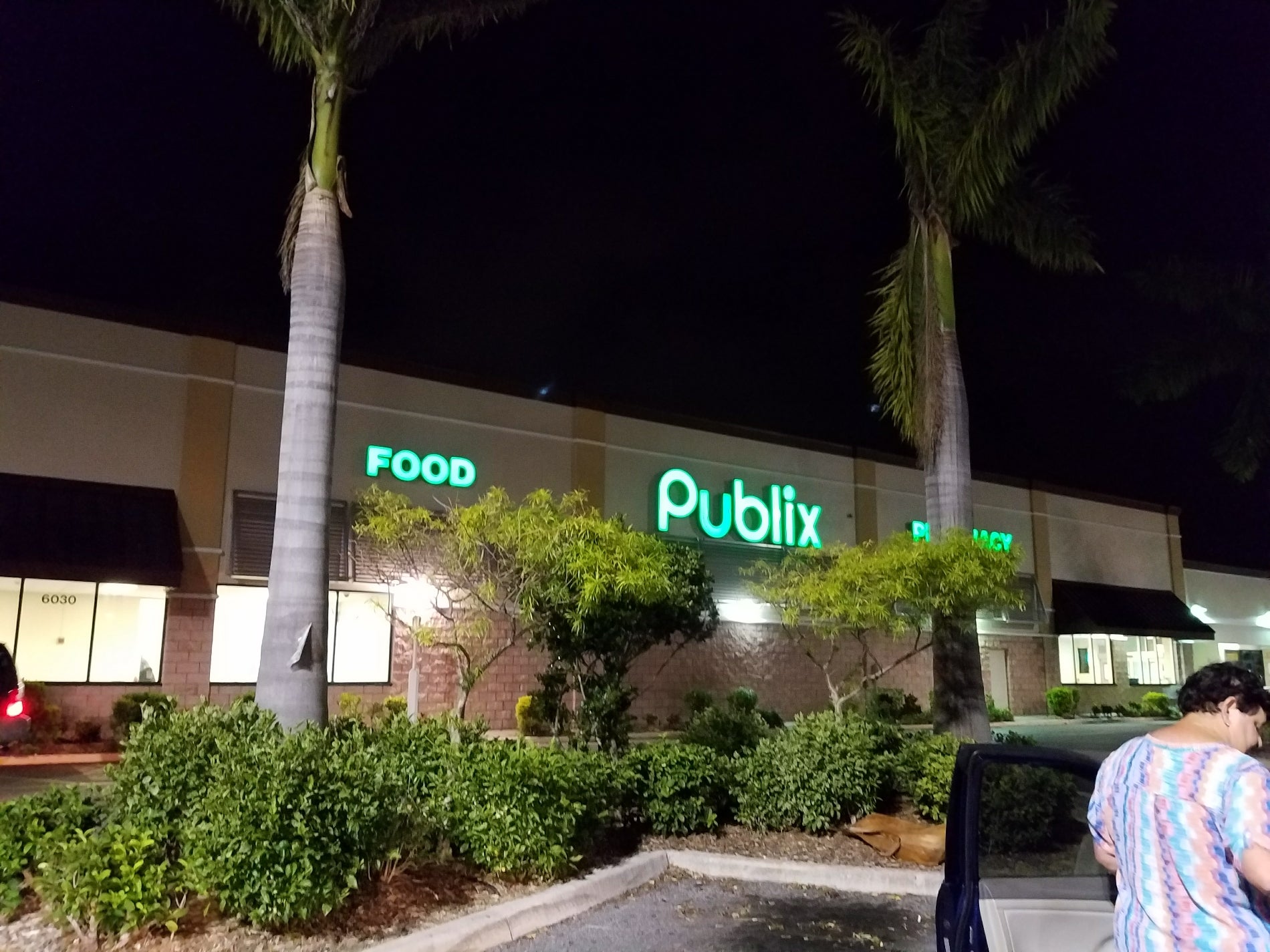 Publix Super Market at Bayshore Gardens Shopping Center - Bradenton, FL ...