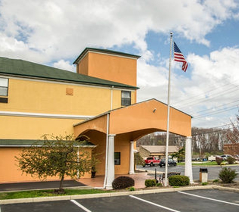 Comfort Inn & Suites Cincinnati Eastgate - Cincinnati, OH