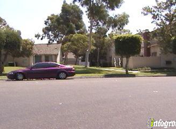 Villas Apartments - Anaheim, CA