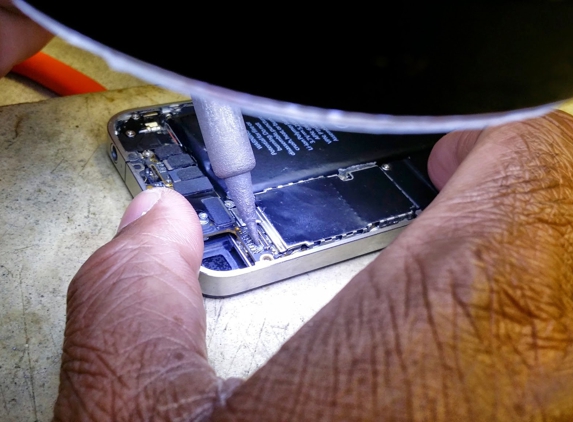 RockIT Repairs - Cell Phones - Computers - Laptops - Fredericksburg, VA