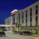 Hampton Inn Emerson LakePoint