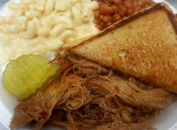 Pig Pen Barbeque - Hartsville, TN