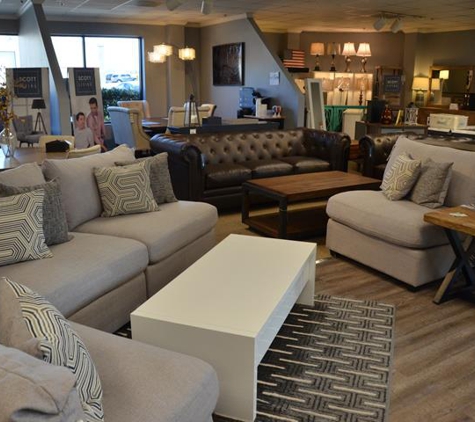 NashCo Furniture & Mattress Store - Nashville, TN