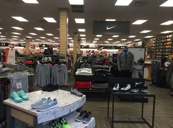 Hibbett Sports - Columbus, MS