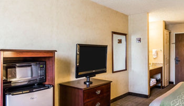 Brighton Quality Inn - Brighton, CO