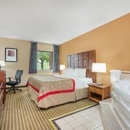 Ramada by Wyndham Columbus North - Hotels