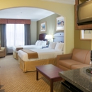 Holiday Inn Express & Suites Winnie - Hotels