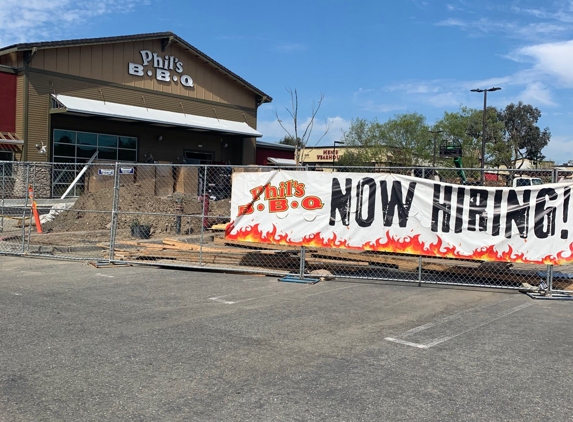 Phil's BBQ - Temecula, CA