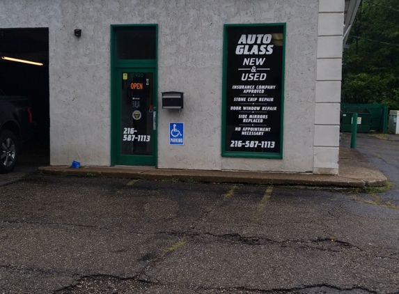 Senneco Auto Glass - Maple Heights, OH