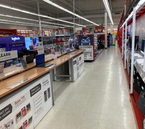 Staples - Spring Hill, FL