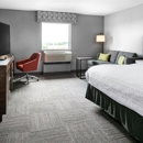 Hampton Inn & Suites West Bend - Hotels